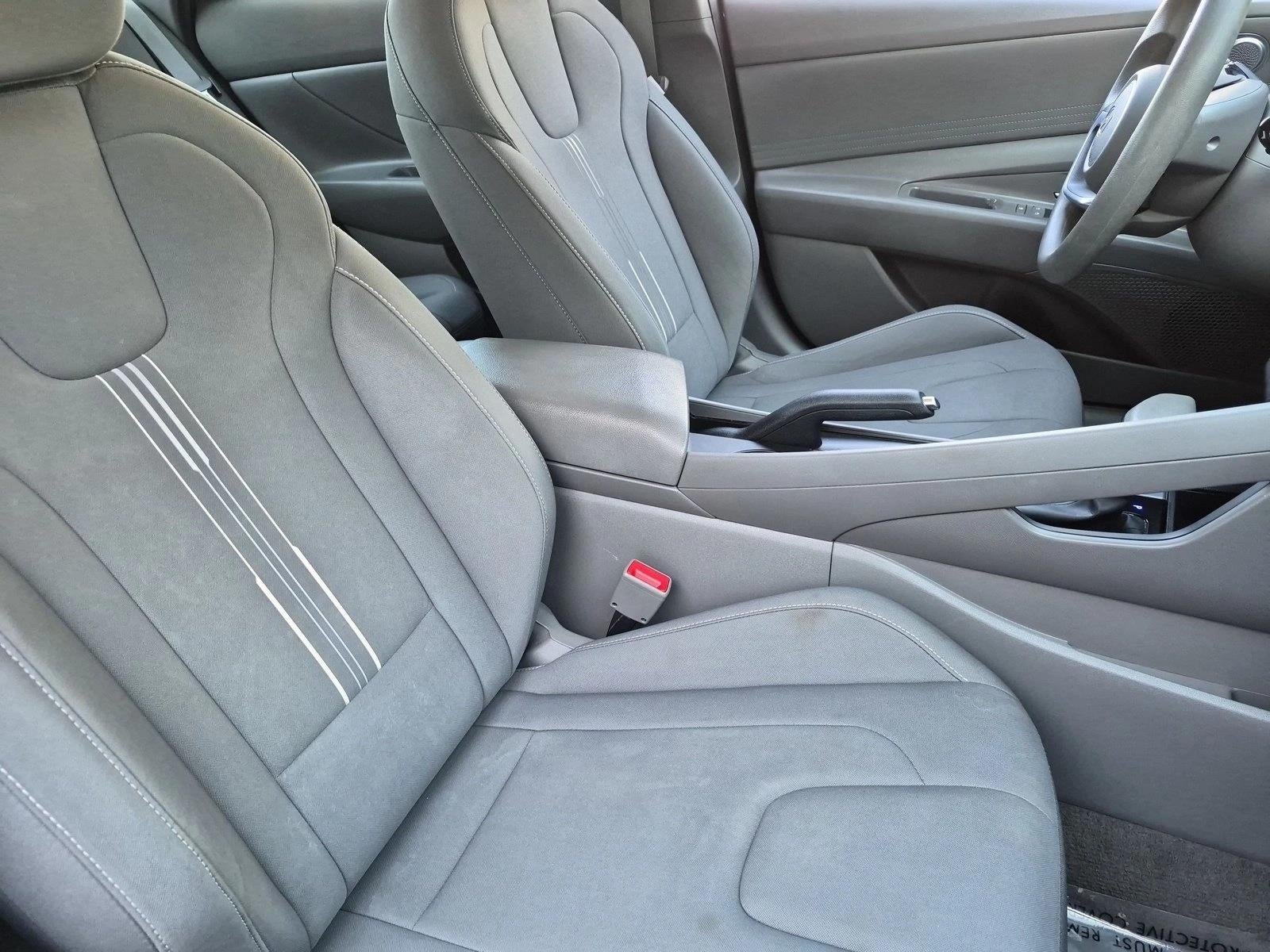2024 Hyundai ELANTRA SEL IVT
