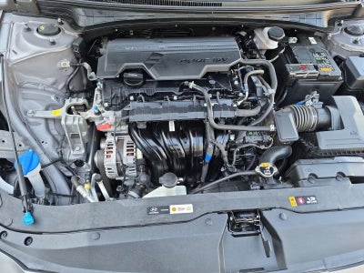 2024 Hyundai ELANTRA SEL IVT