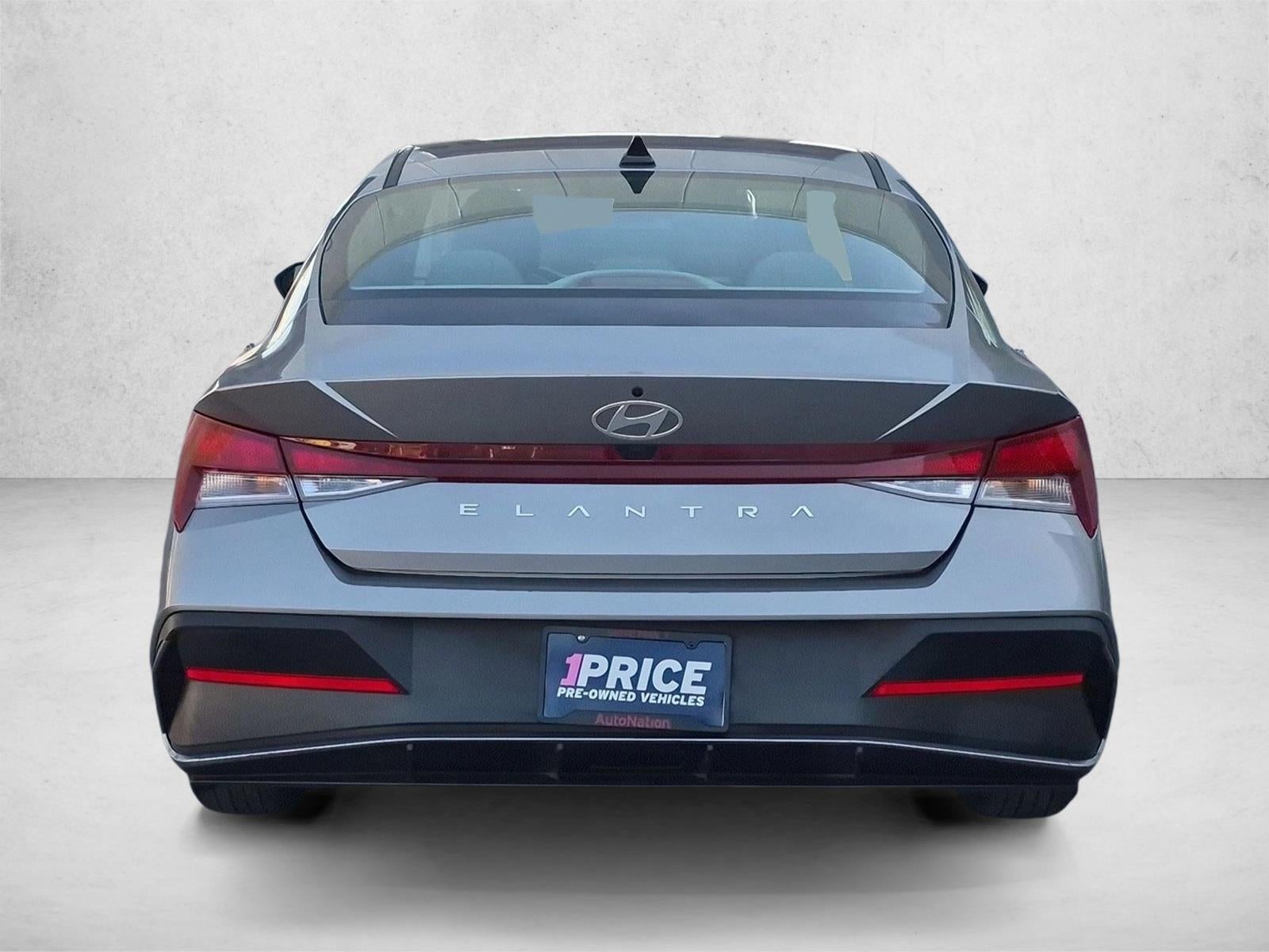2024 Hyundai ELANTRA SEL IVT