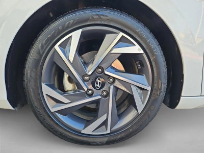 2024 Hyundai ELANTRA Limited IVT