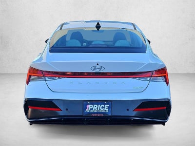 2024 Hyundai ELANTRA Limited IVT