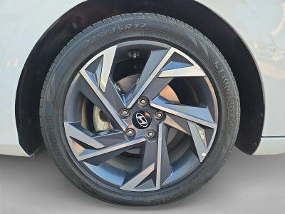 2024 Hyundai ELANTRA Limited IVT