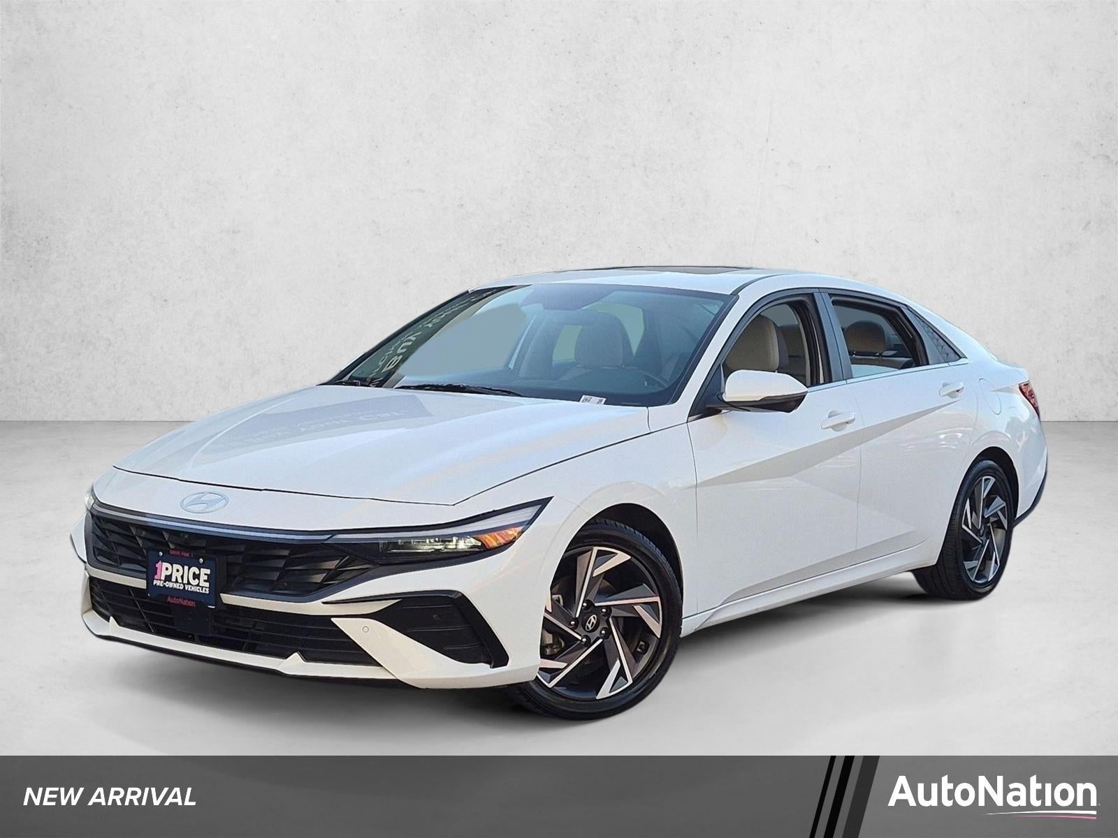 2024 Hyundai ELANTRA Limited IVT