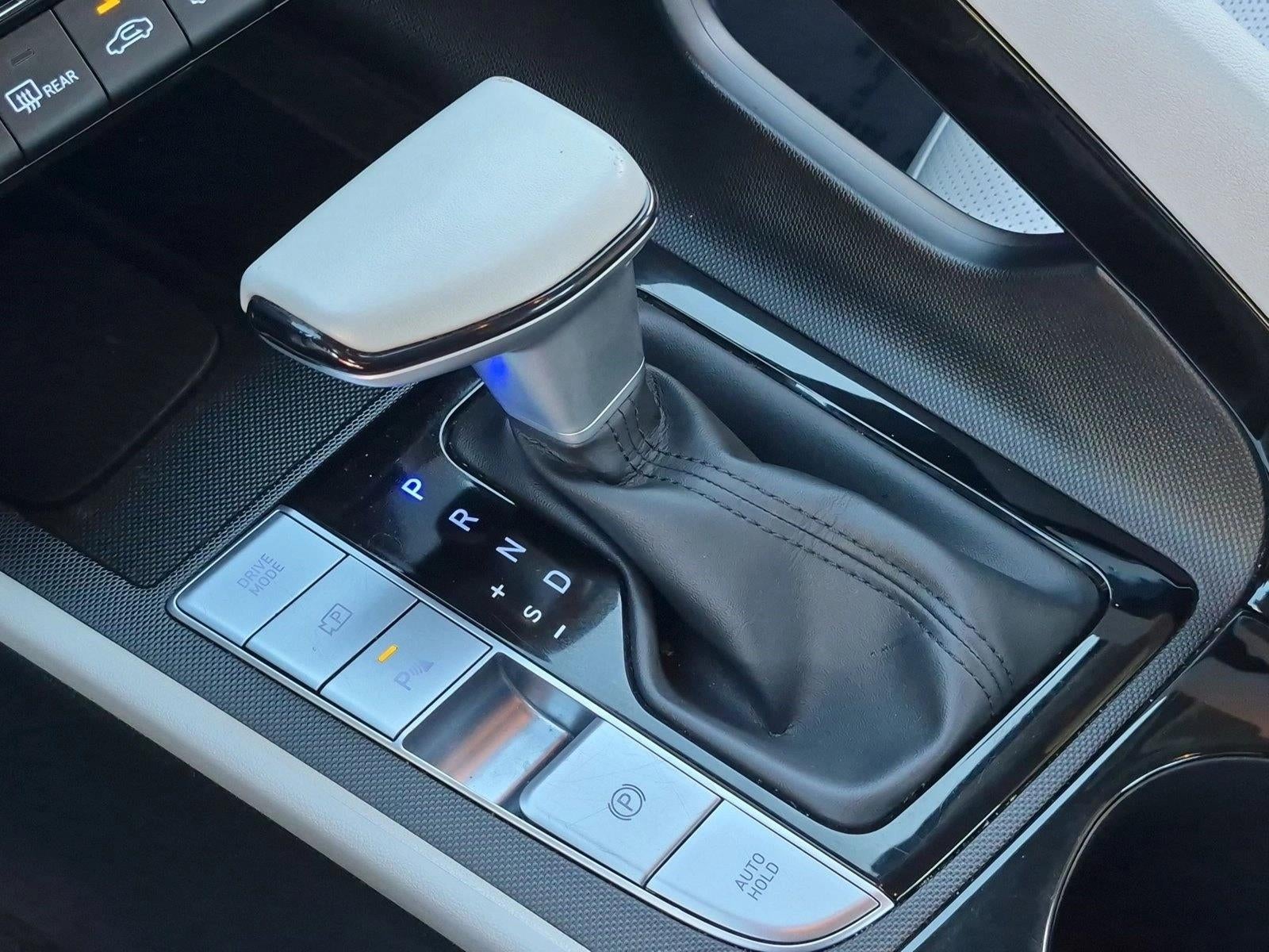 2024 Hyundai ELANTRA Limited IVT