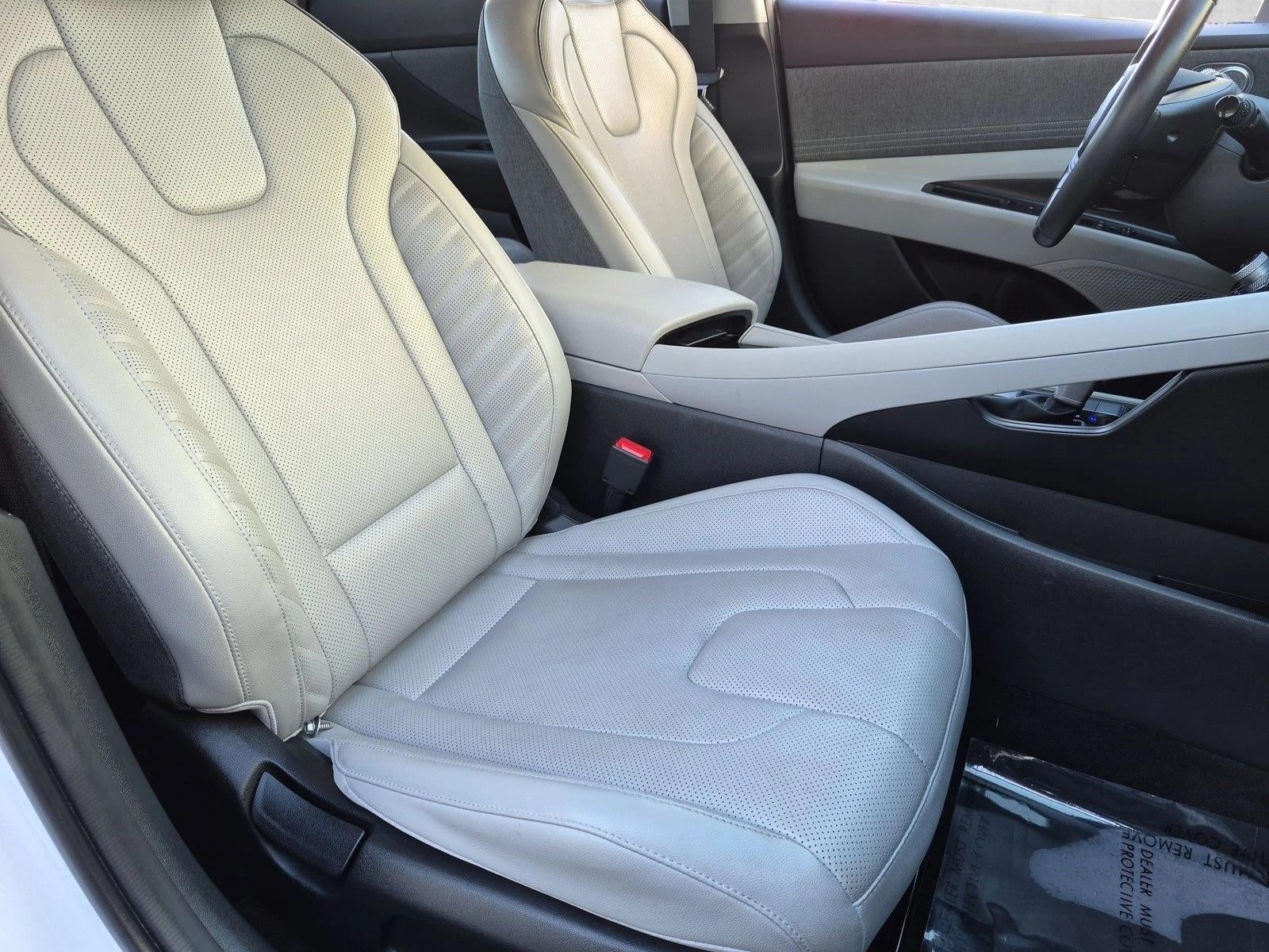 2024 Hyundai ELANTRA Limited IVT