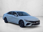 2024 Hyundai ELANTRA Limited IVT
