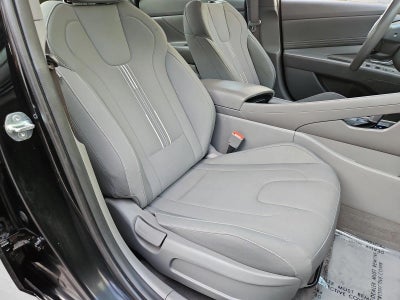 2025 Hyundai ELANTRA SEL Convenience IVT
