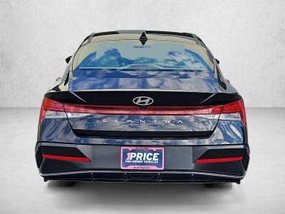 2025 Hyundai ELANTRA SEL Convenience IVT