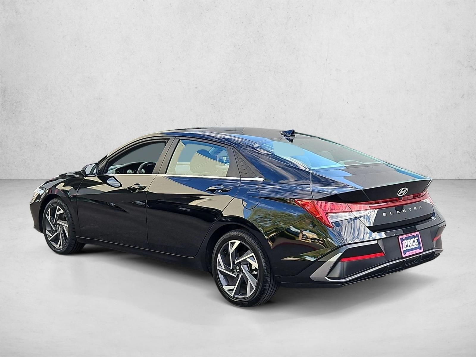 2025 Hyundai ELANTRA SEL Convenience IVT