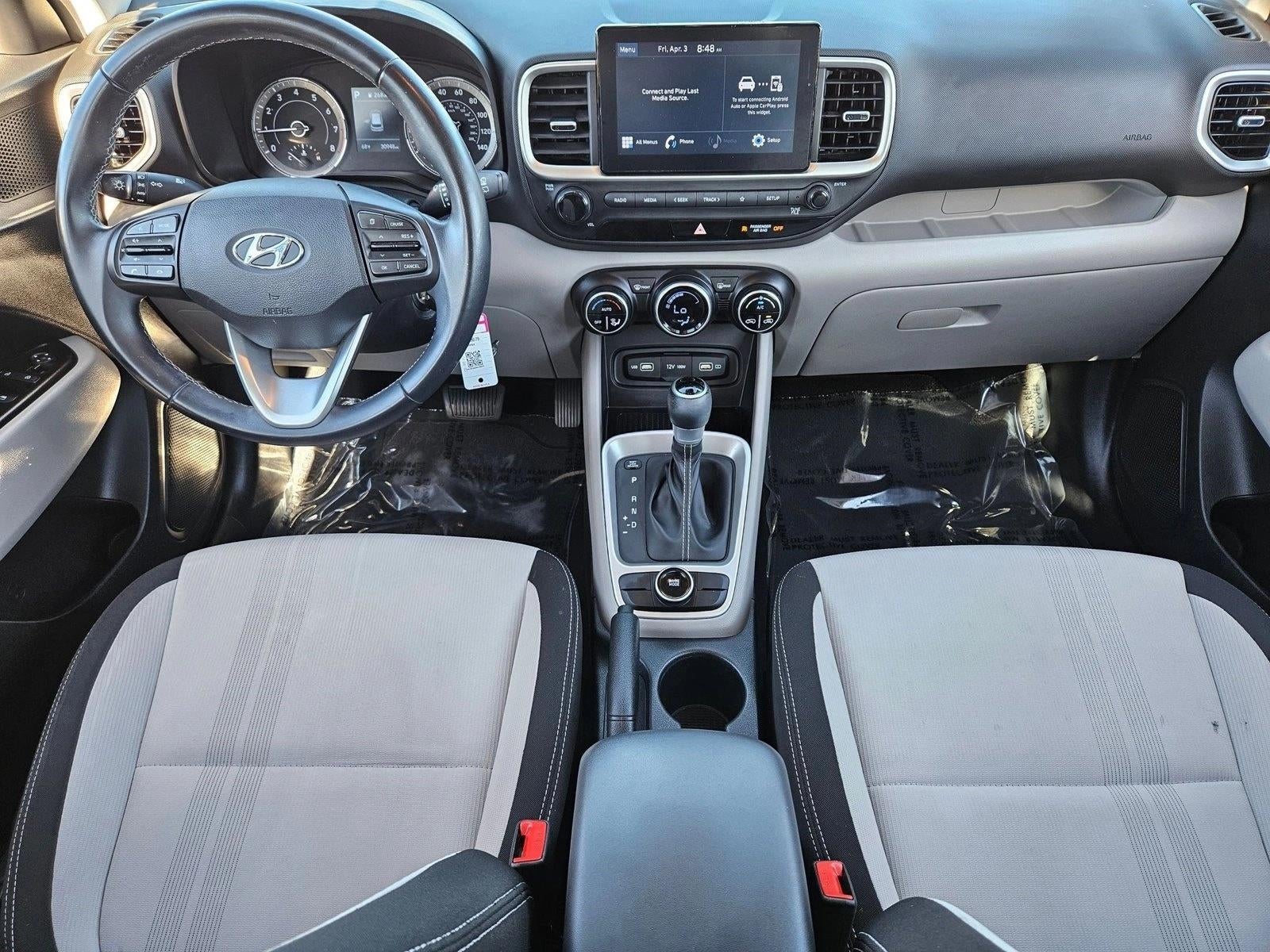 2022 Hyundai VENUE SEL IVT