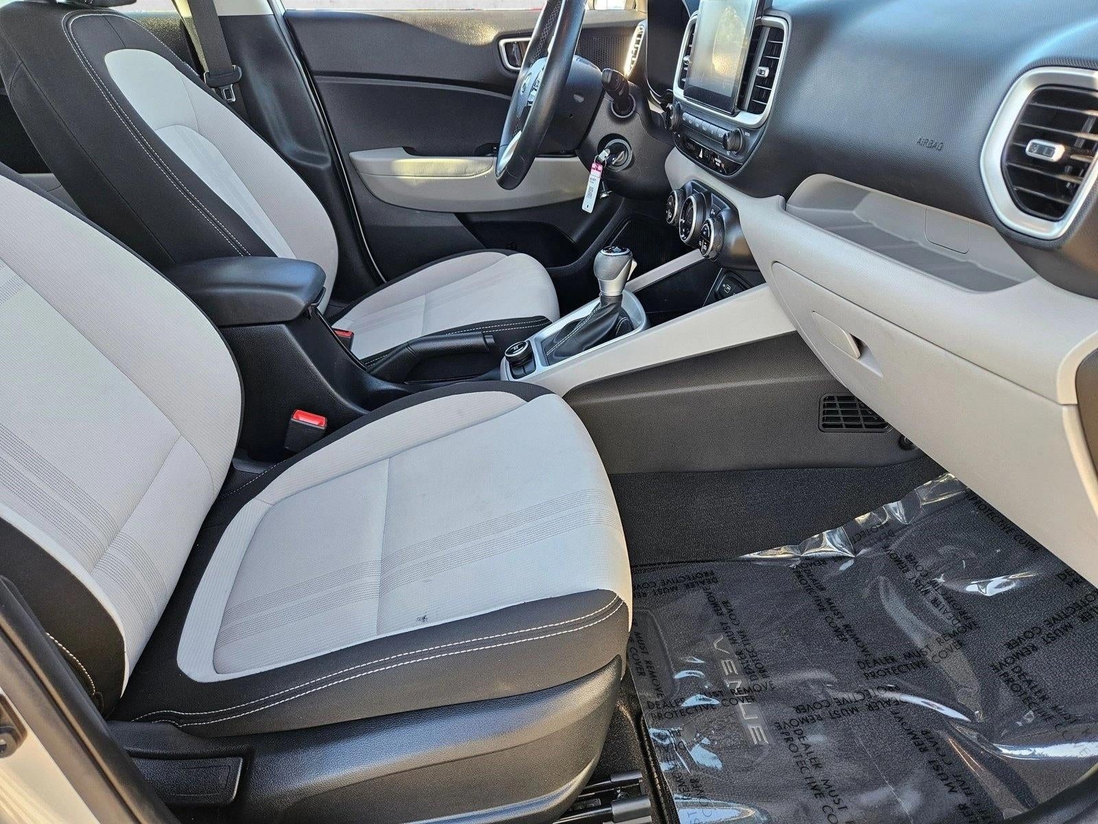 2022 Hyundai VENUE SEL IVT