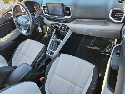 2022 Hyundai VENUE SEL IVT