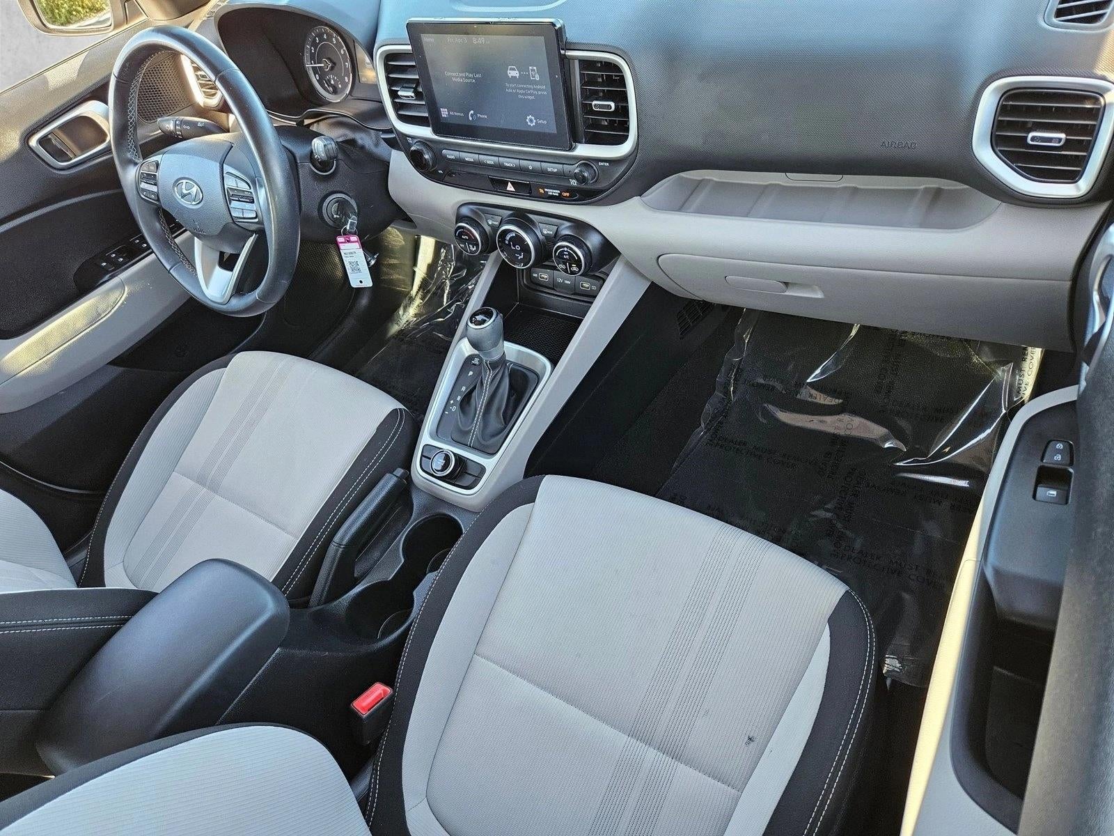 2022 Hyundai VENUE SEL IVT