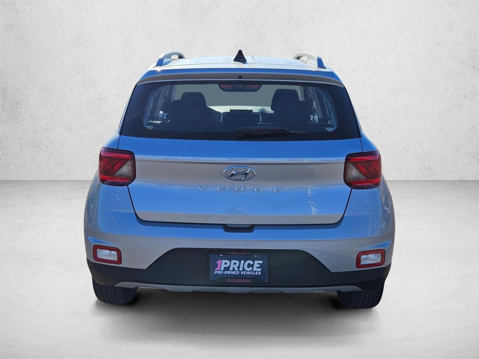 2022 Hyundai VENUE SEL IVT