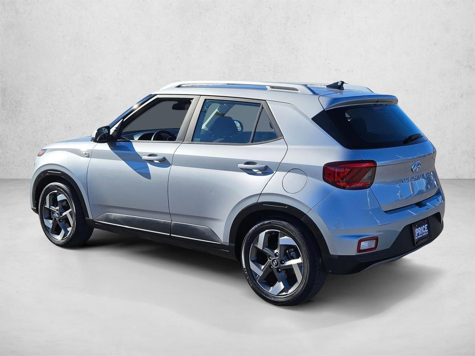 2022 Hyundai VENUE SEL IVT