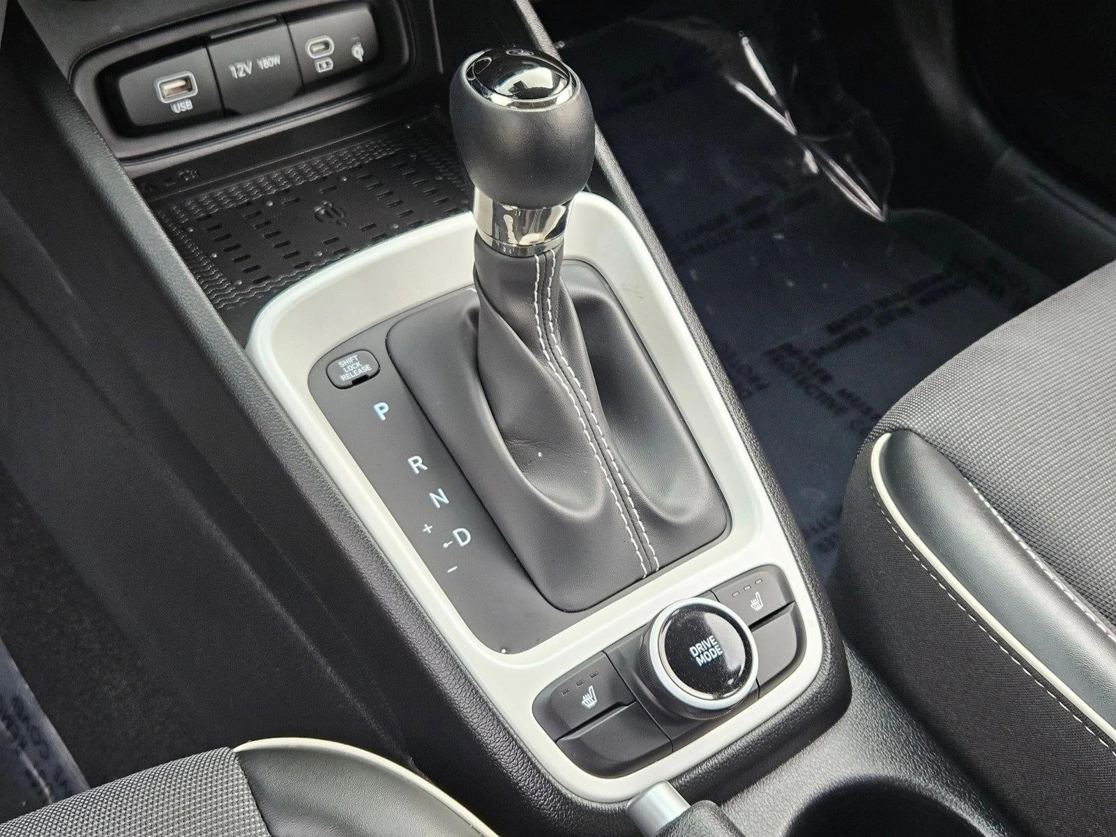 2025 Hyundai VENUE Limited IVT