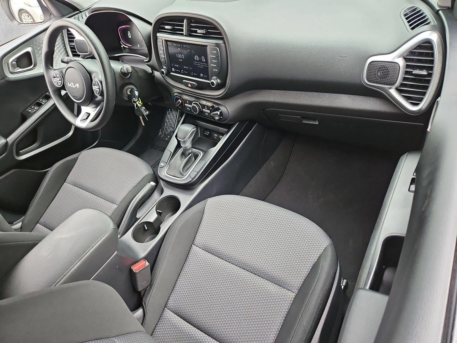 2023 Kia Soul LX IVT
