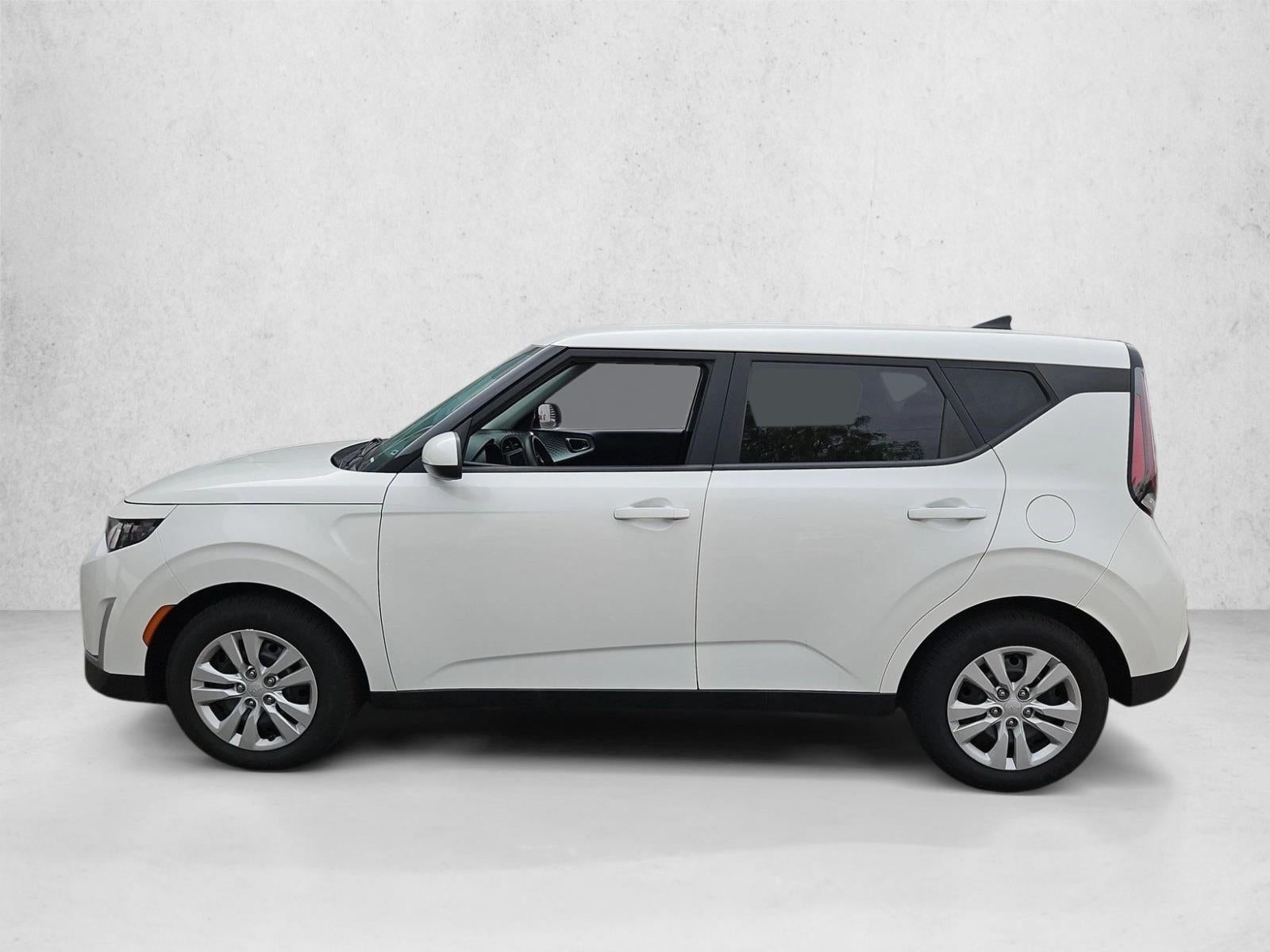 2023 Kia Soul LX IVT
