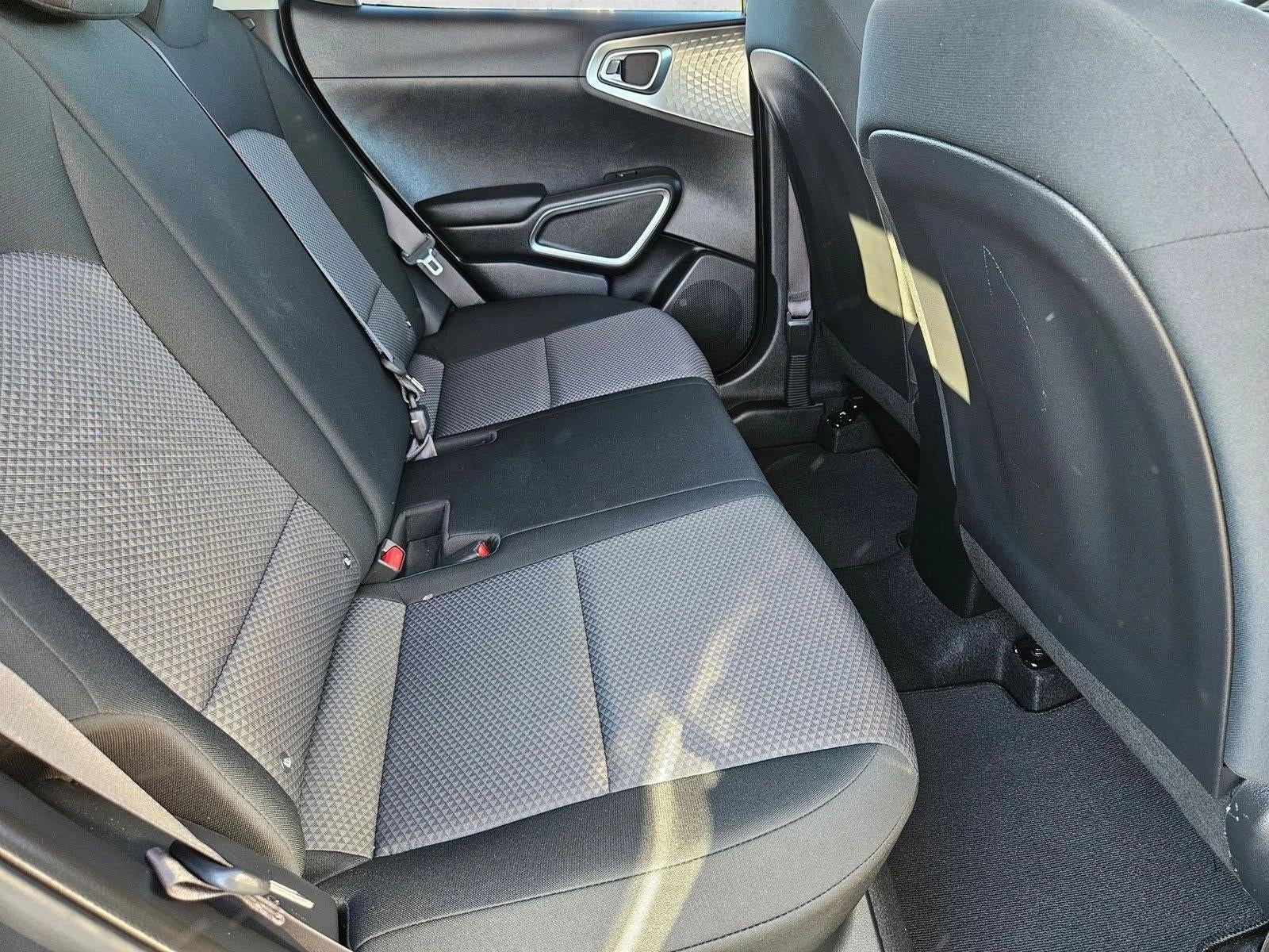 2025 Kia Soul LX FWD