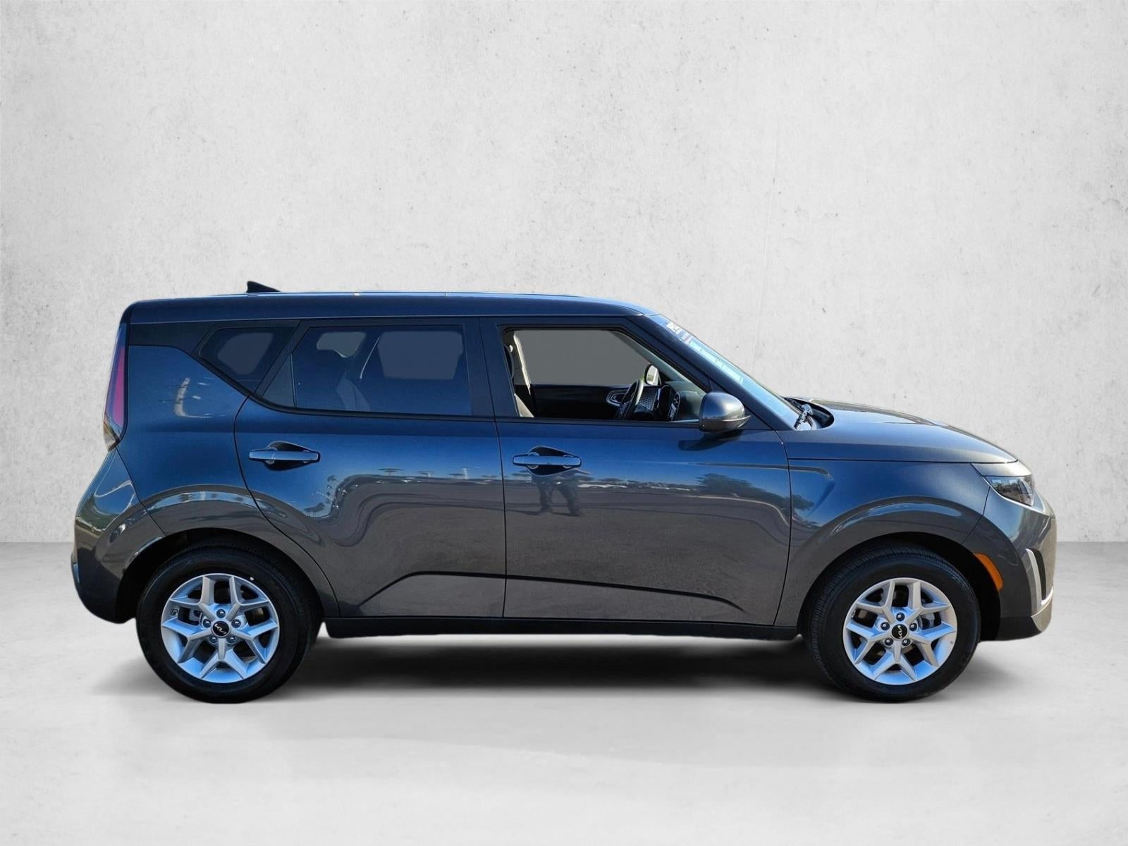 2025 Kia Soul LX FWD