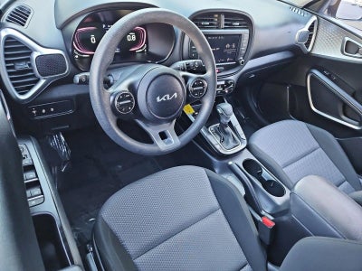 2024 Kia Soul LX IVT