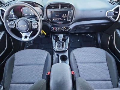 2024 Kia Soul LX IVT