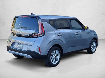 2024 Kia Soul LX IVT