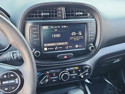 2024 Kia Soul LX IVT