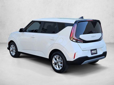2024 Kia Soul LX IVT