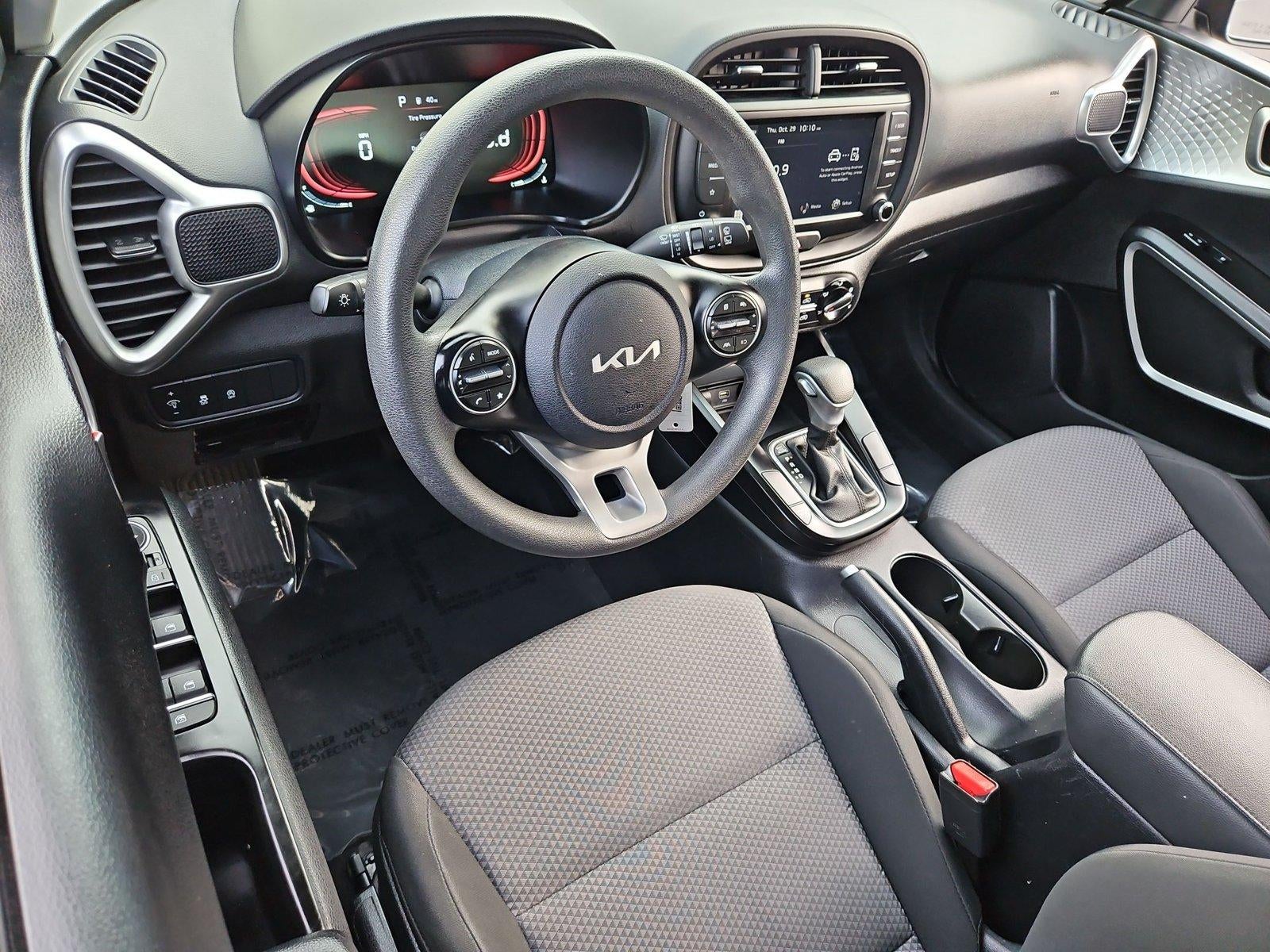 2024 Kia Soul LX IVT