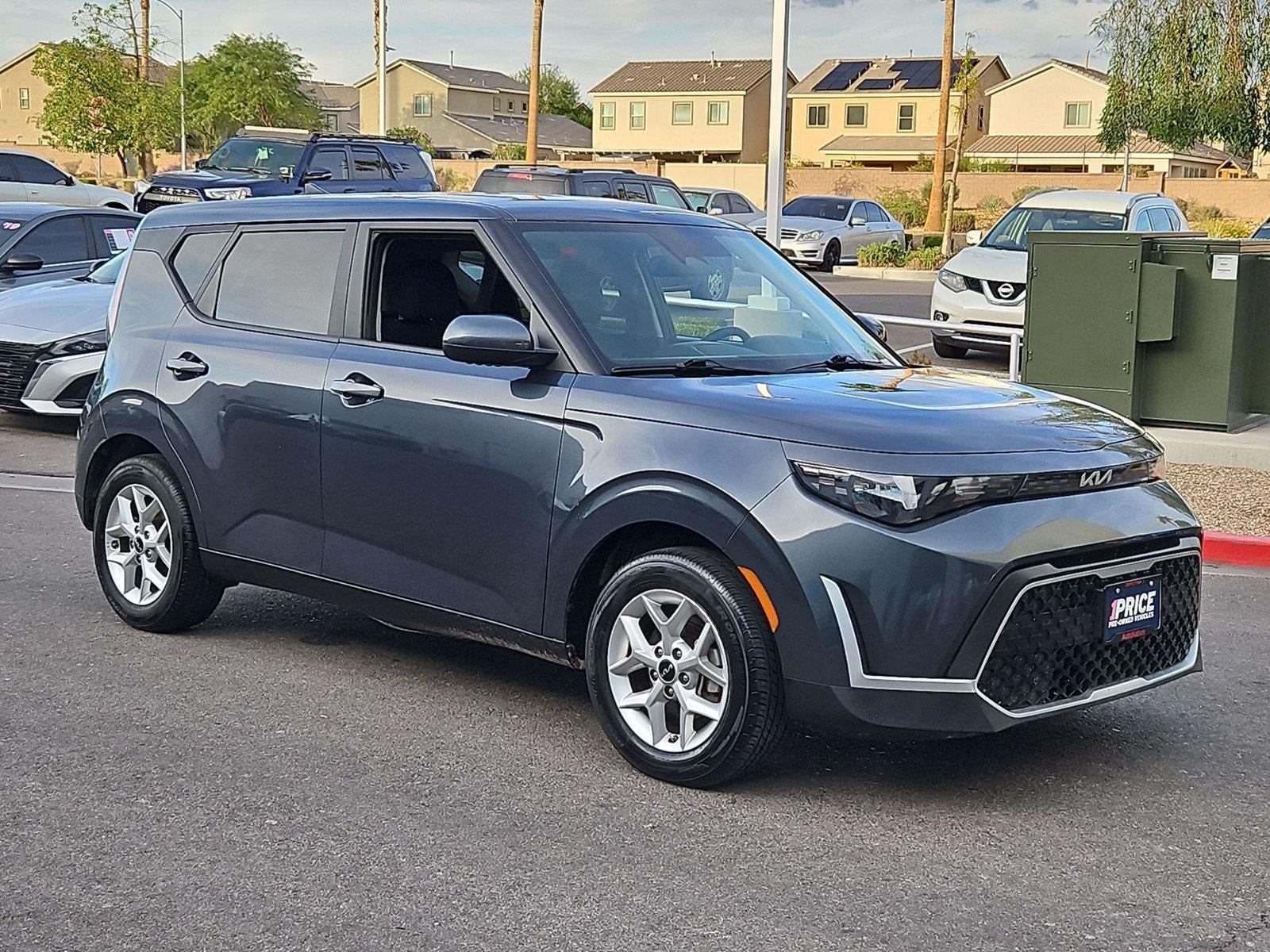2024 Kia Soul LX IVT