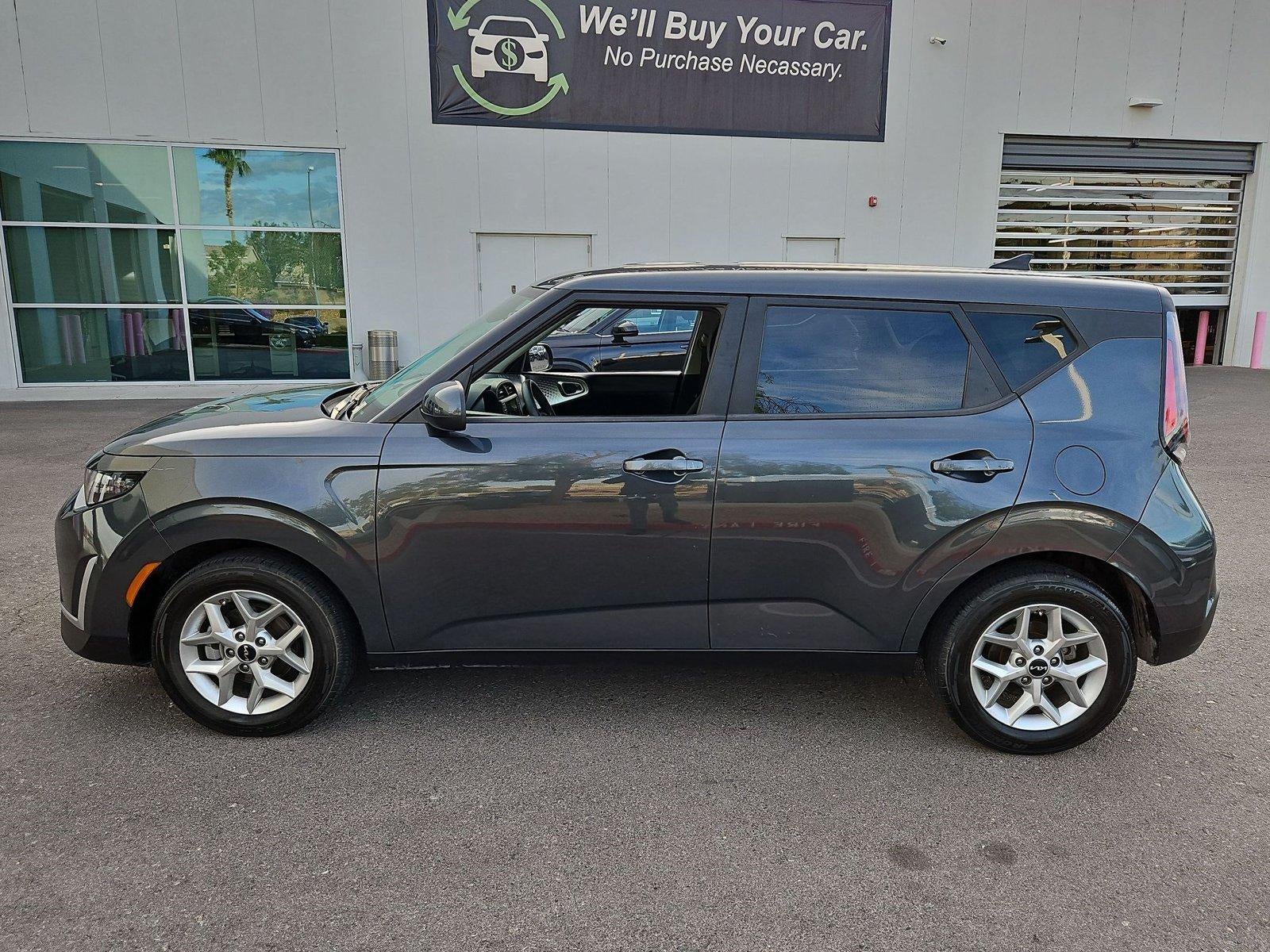 2024 Kia Soul LX IVT