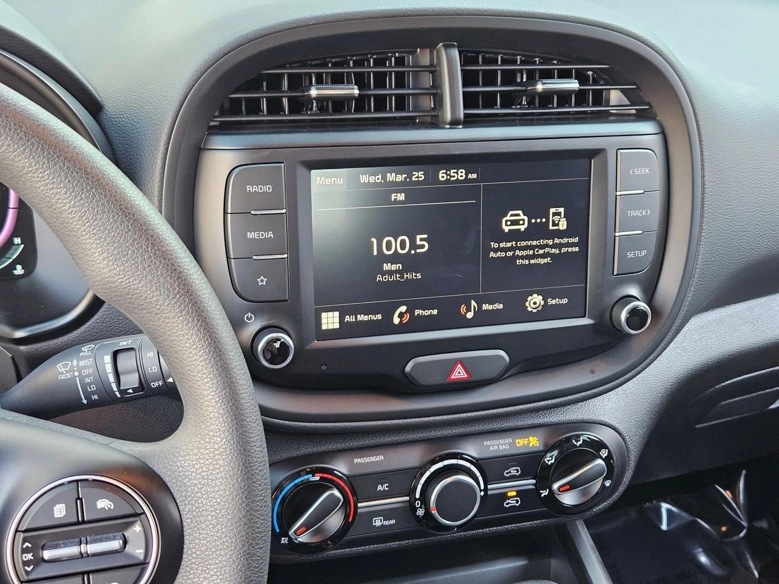 2024 Kia Soul LX IVT