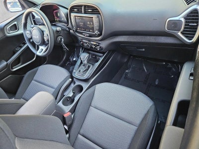 2024 Kia Soul LX IVT
