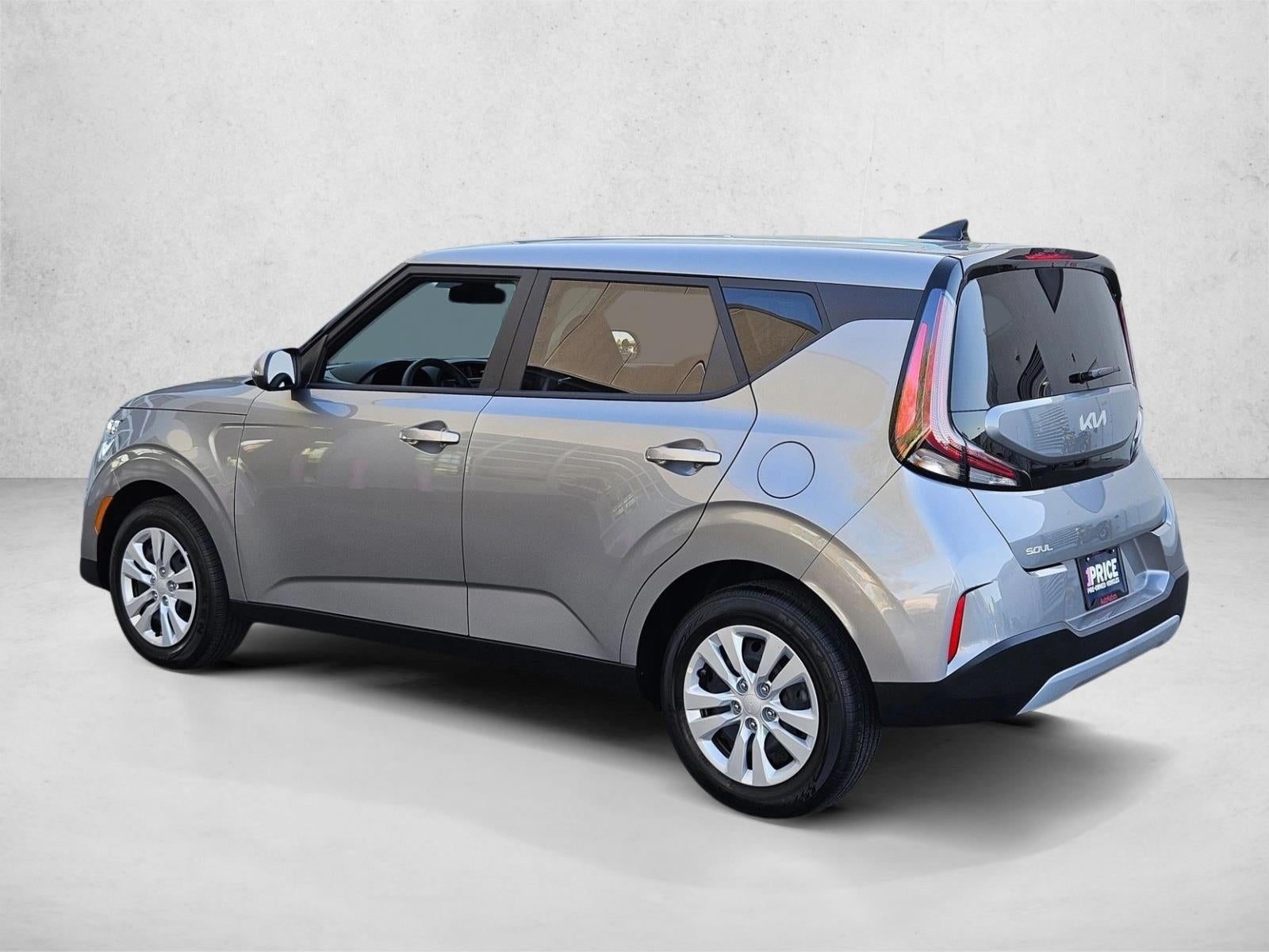 2024 Kia Soul LX IVT