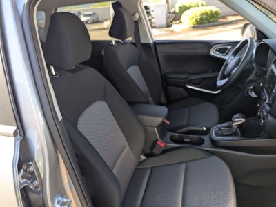 2025 Kia Soul LX FWD