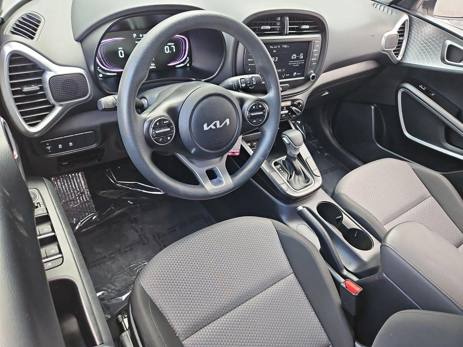 2025 Kia Soul LX FWD