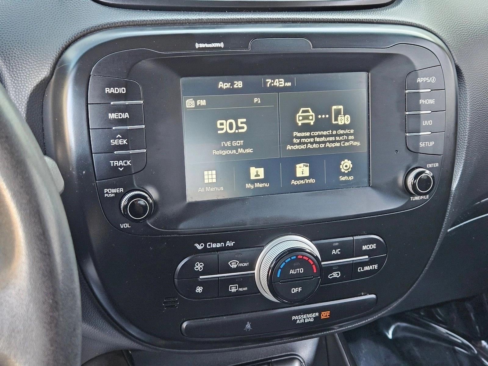 2019 Kia Soul + Auto