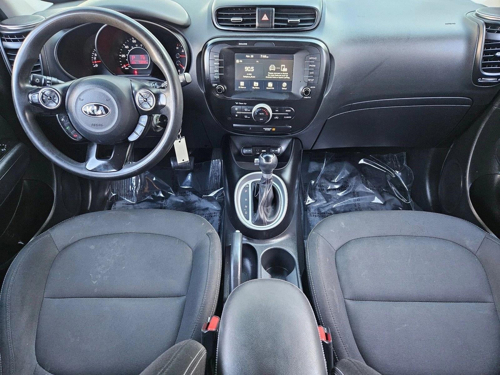 2019 Kia Soul + Auto