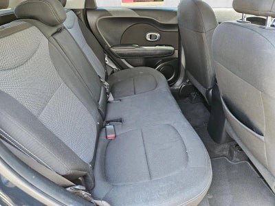 2019 Kia Soul + Auto