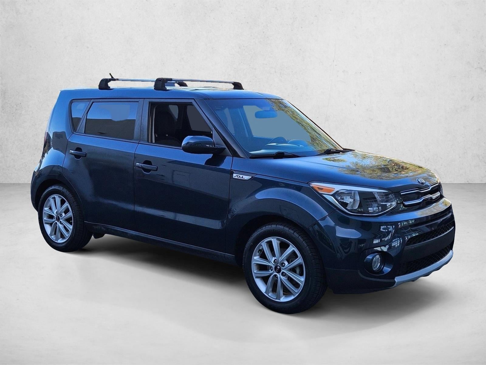 2019 Kia Soul + Auto