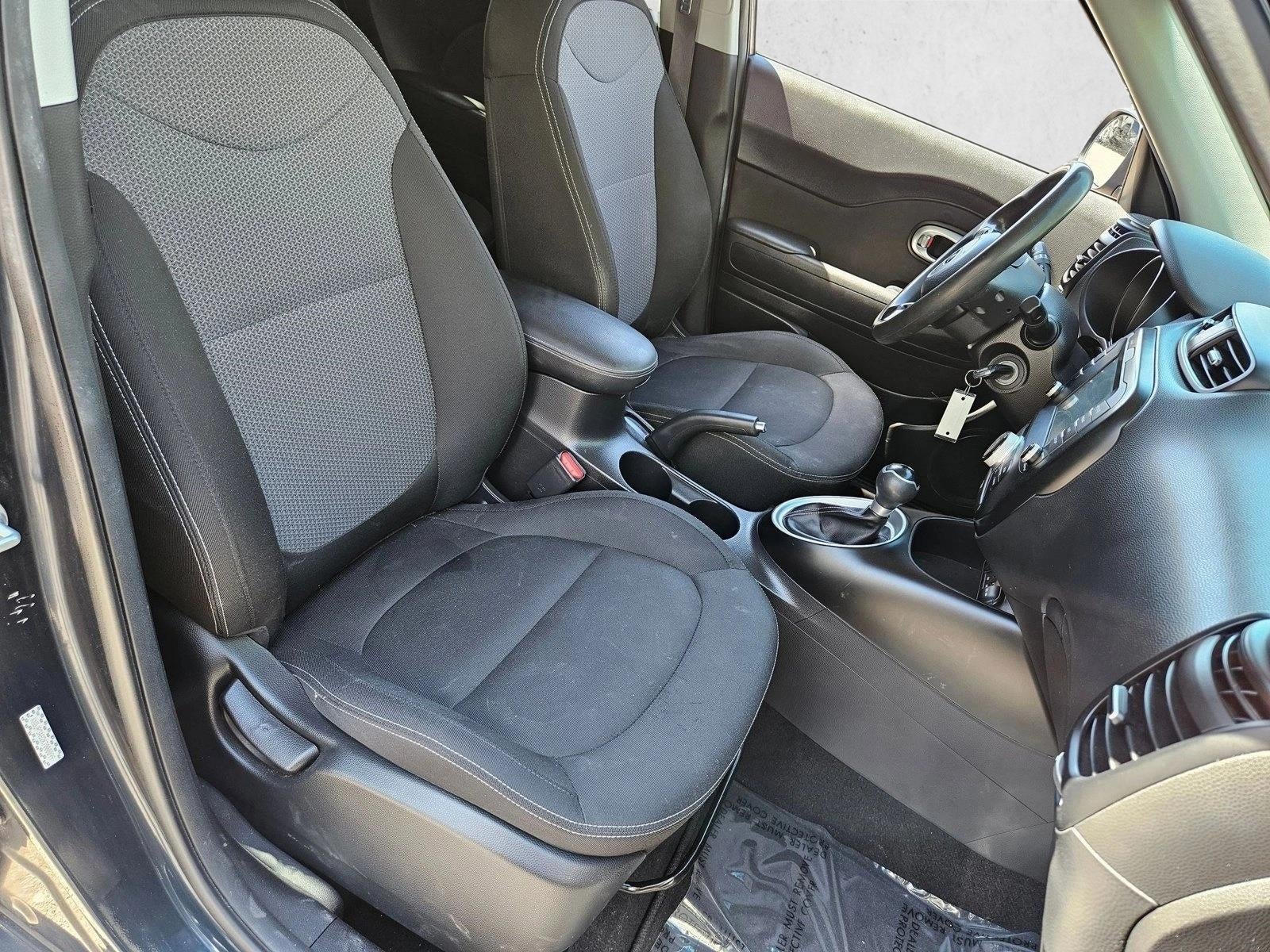 2019 Kia Soul + Auto