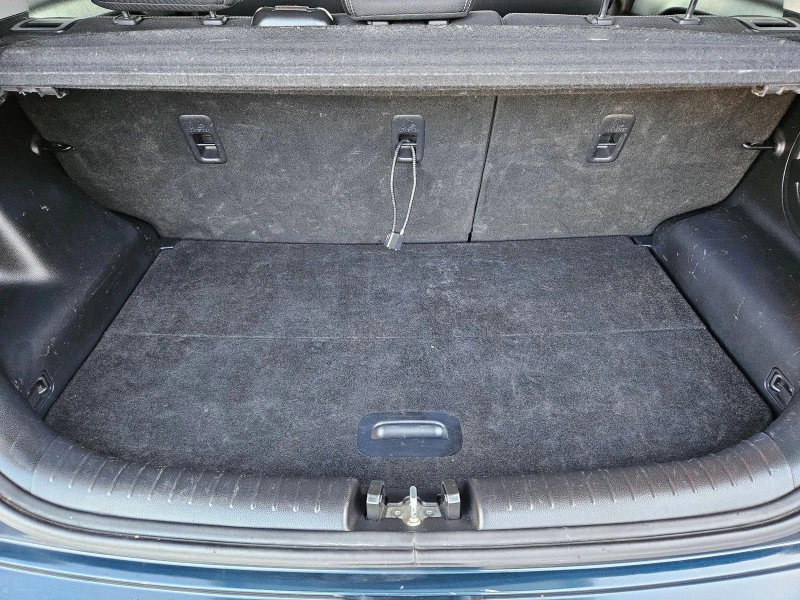 2019 Kia Soul + Auto