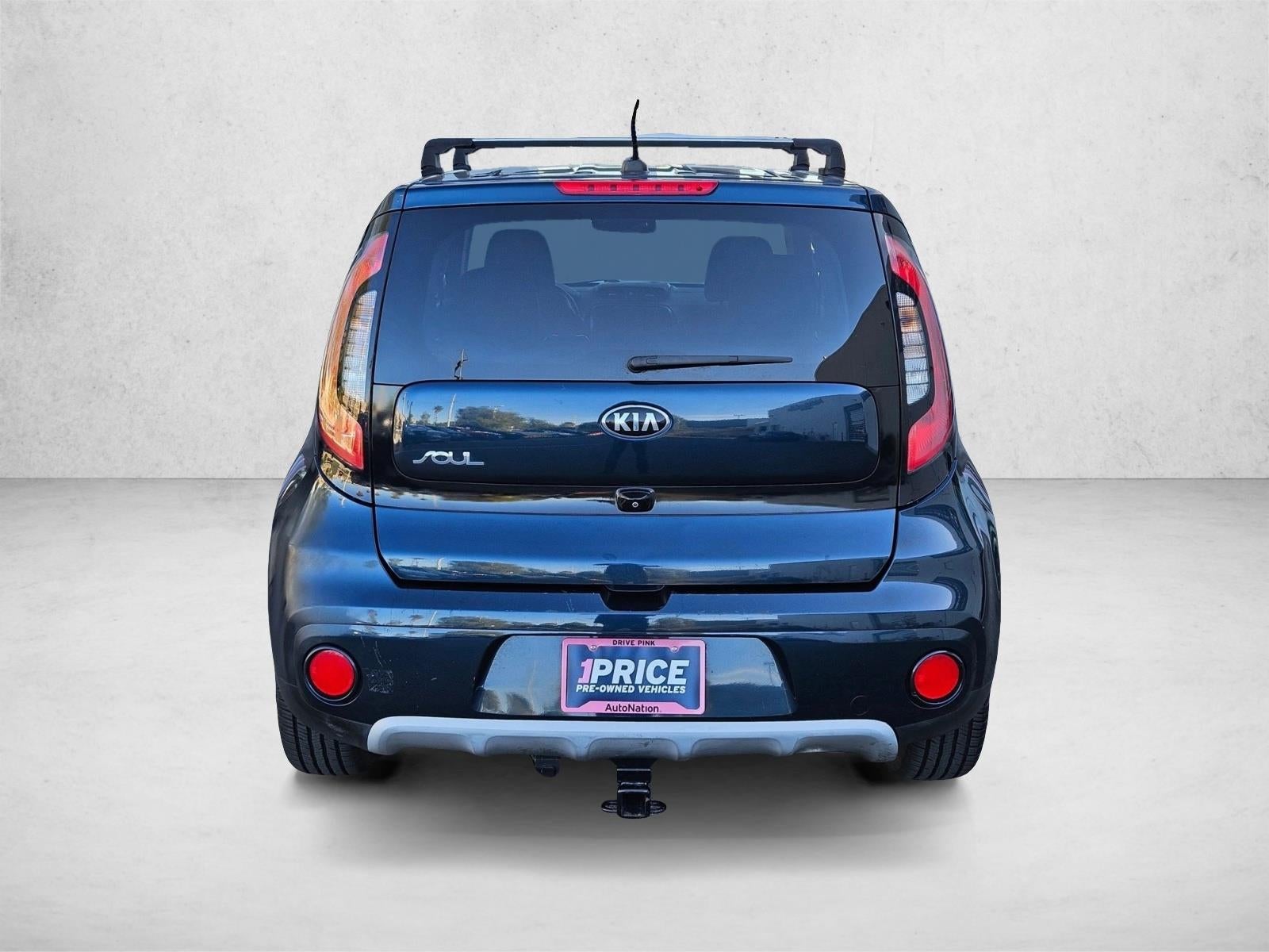 2019 Kia Soul + Auto