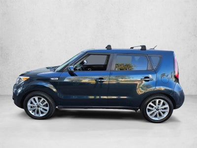 2019 Kia Soul + Auto