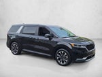 2022 Kia Carnival EX FWD