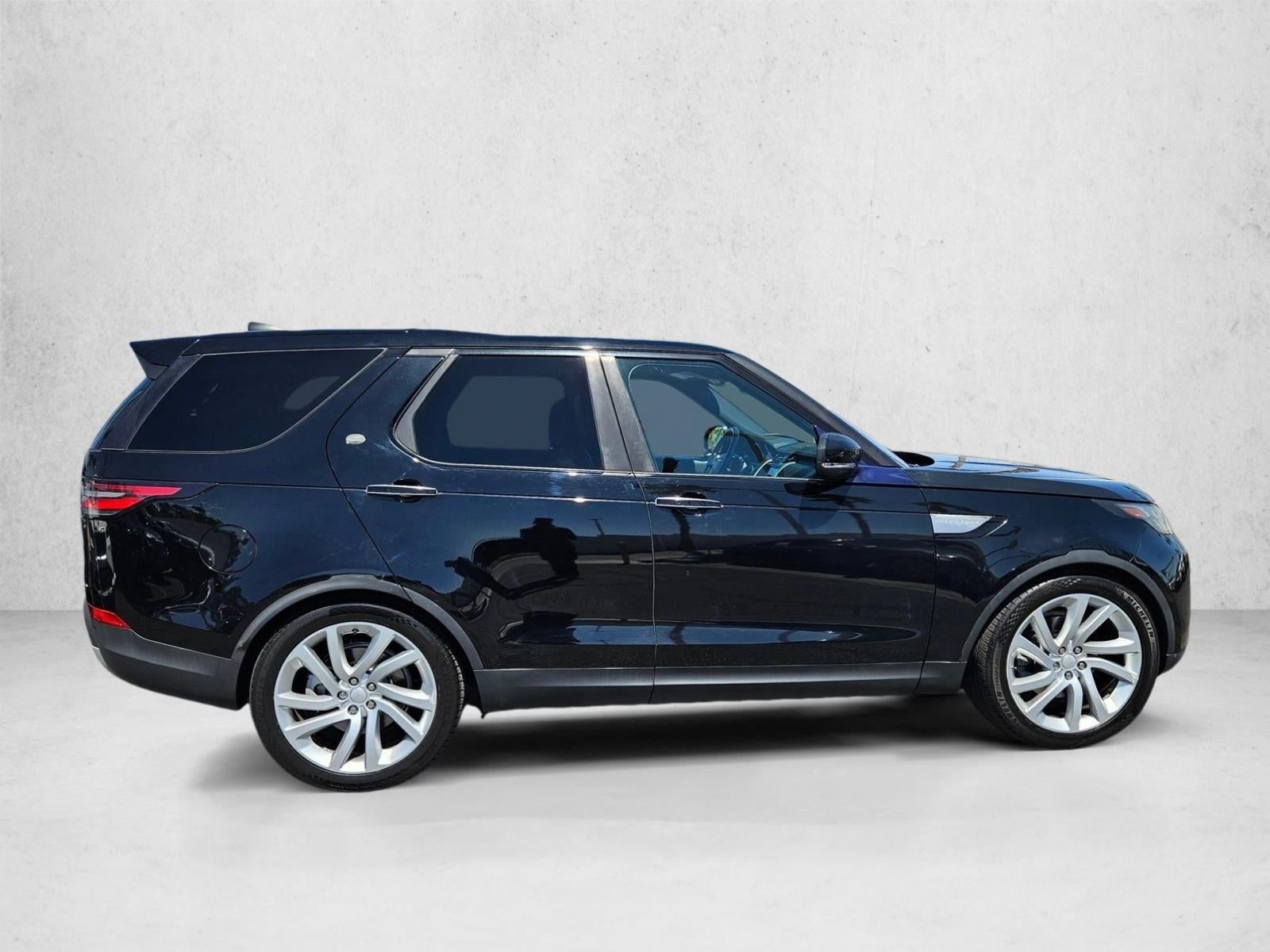 2017 Land Rover Discovery HSE Luxury V6 Supercharged