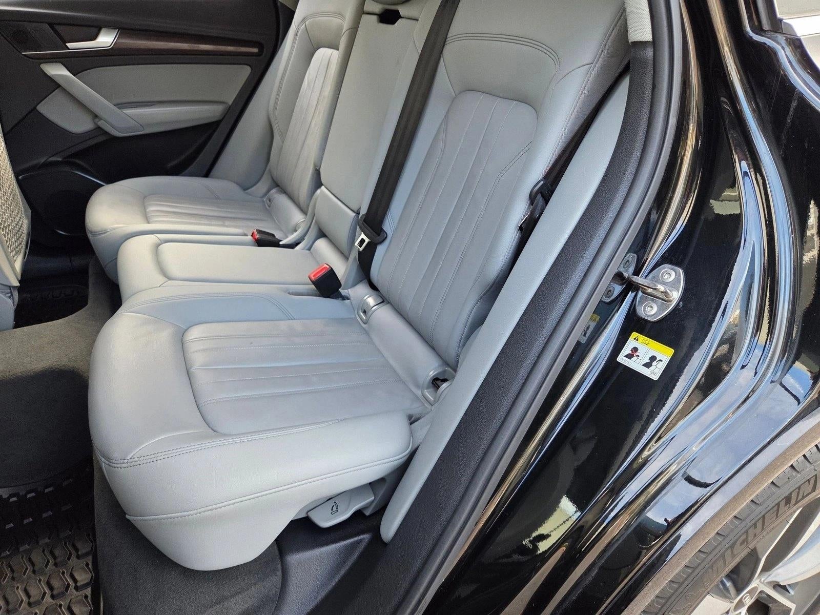 2022 Audi Q5 S line Premium 45 TFSI quattro