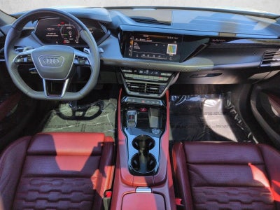 2022 Audi e-tron GT Prestige quattro