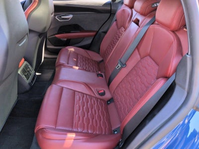 2022 Audi e-tron GT Prestige quattro